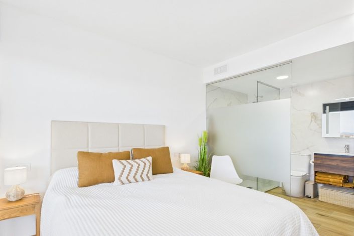 Image No.28-2 Bed Apartment for sale