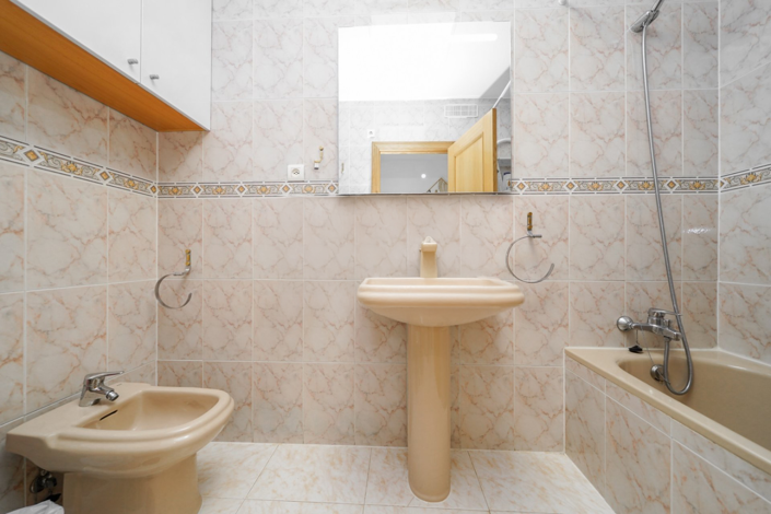 Image No.25-3 Bed Apartment for sale