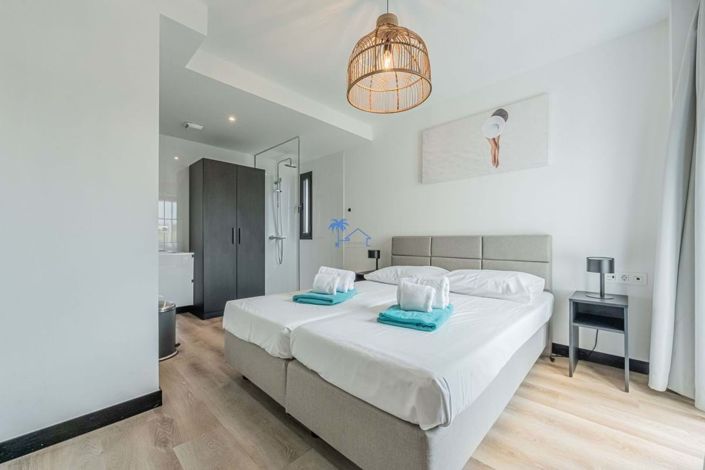 Image No.18-3 Bed Apartment for sale