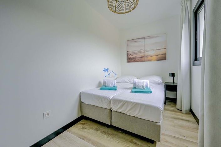 Image No.25-3 Bed Apartment for sale