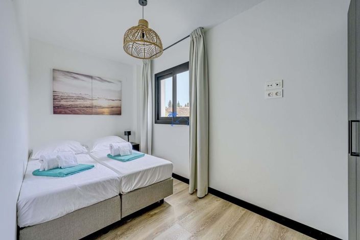 Image No.27-3 Bed Apartment for sale