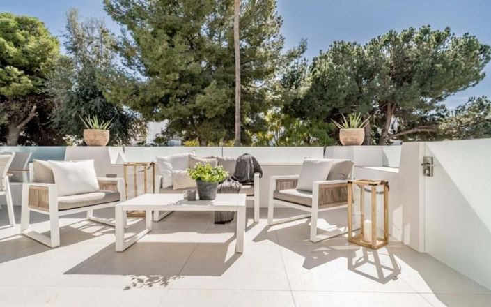 Image No.1-4 Bed Apartment for sale