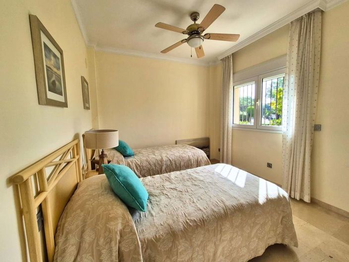 Image No.10-3 Bed Townhouse for sale