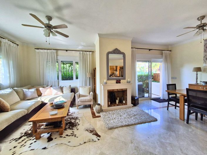 Image No.2-3 Bed Townhouse for sale