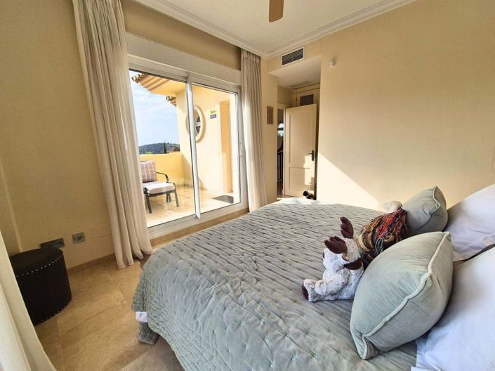 Image No.22-3 Bed Townhouse for sale