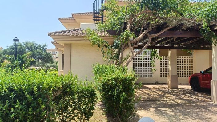 Image No.26-3 Bed Townhouse for sale