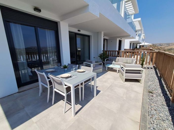 Image No.24-3 Bed Apartment for sale