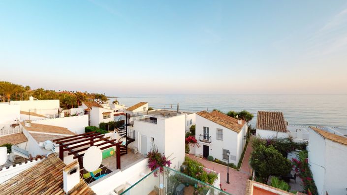 Image No.3-Maison de ville de 4 chambres à vendre à Estepona