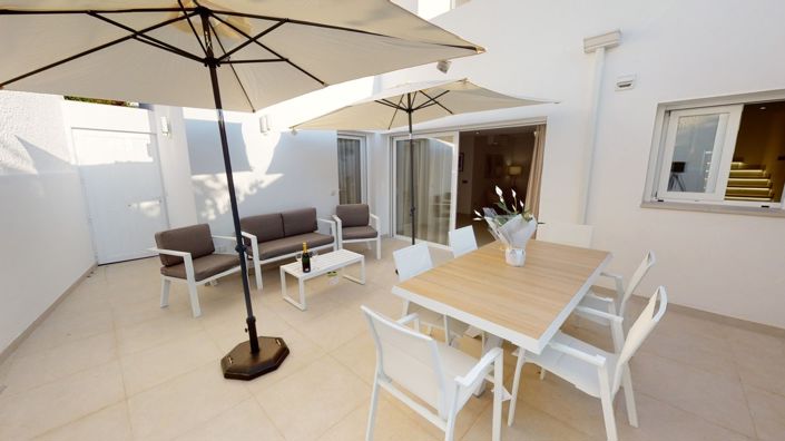 Image No.5-Maison de ville de 4 chambres à vendre à Estepona