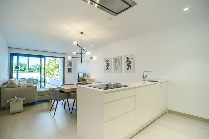 Image No.12-3 Bed Apartment for sale