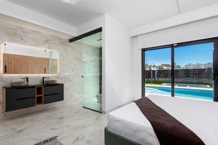 Image No.6-3 Bed Villa for sale