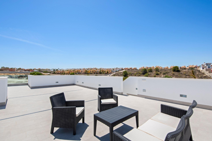 Image No.14-3 Bed Apartment for sale