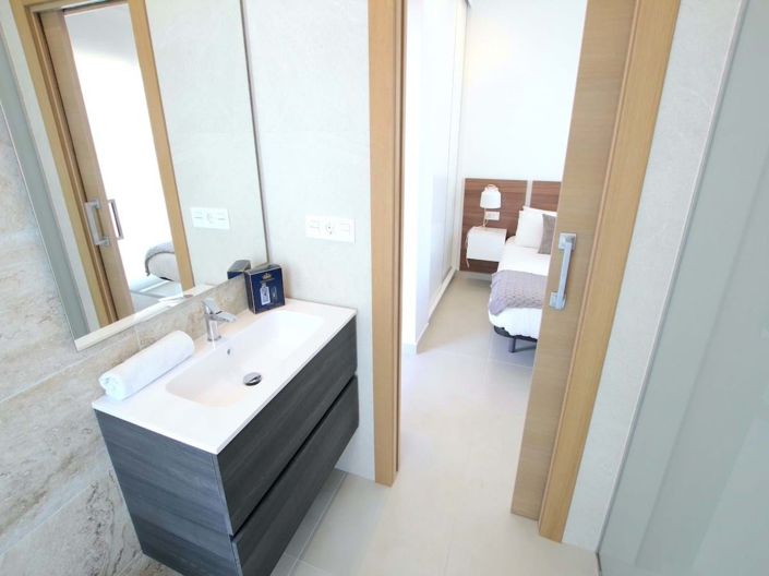 Image No.35-3 Bed Villa for sale