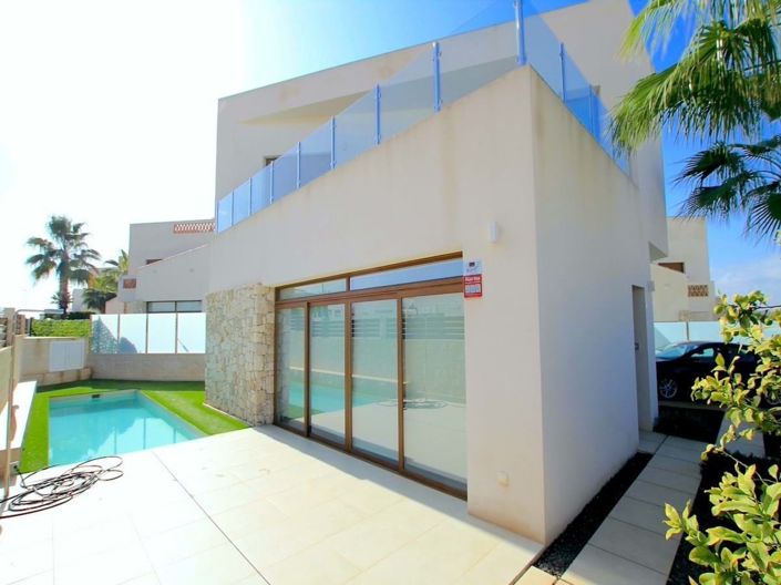 Image No.8-3 Bed Villa for sale