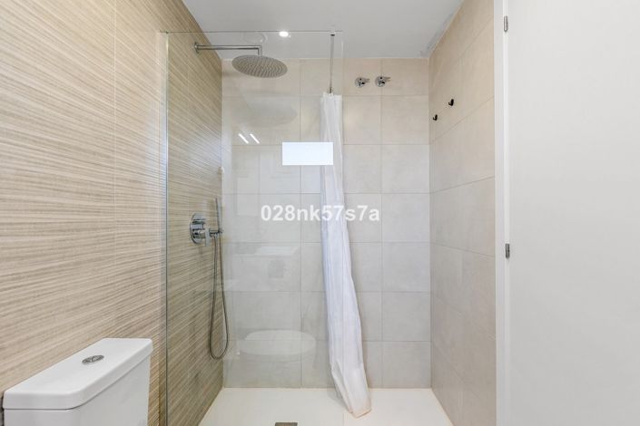 Image No.20-2 Bed Apartment for sale