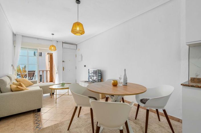 Image No.8-2 Bed Apartment for sale