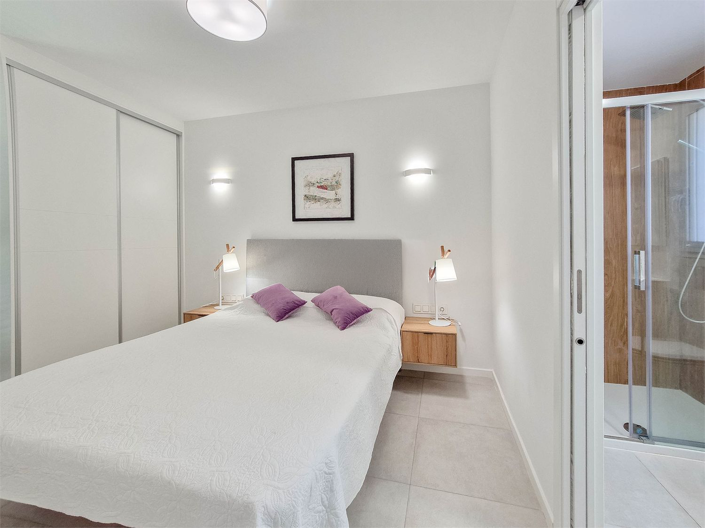 Image No.10-2 Bed Apartment for sale