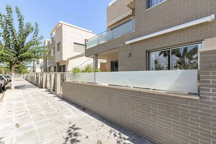 Image No.20-3 Bed Apartment for sale