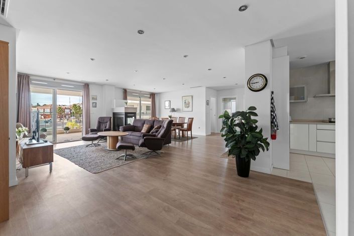 Image No.2-Appartement de 4 chambres à vendre à Villamartin