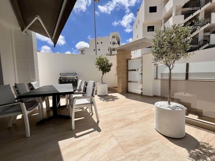 Image No.15-3 Bed Villa for sale