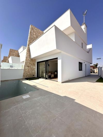 Image No.14-3 Bed Apartment for sale