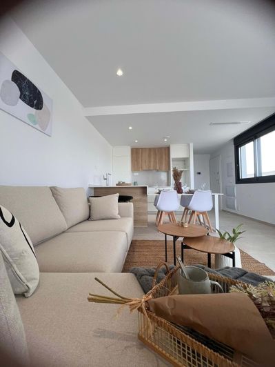 Image No.7-3 Bed Apartment for sale
