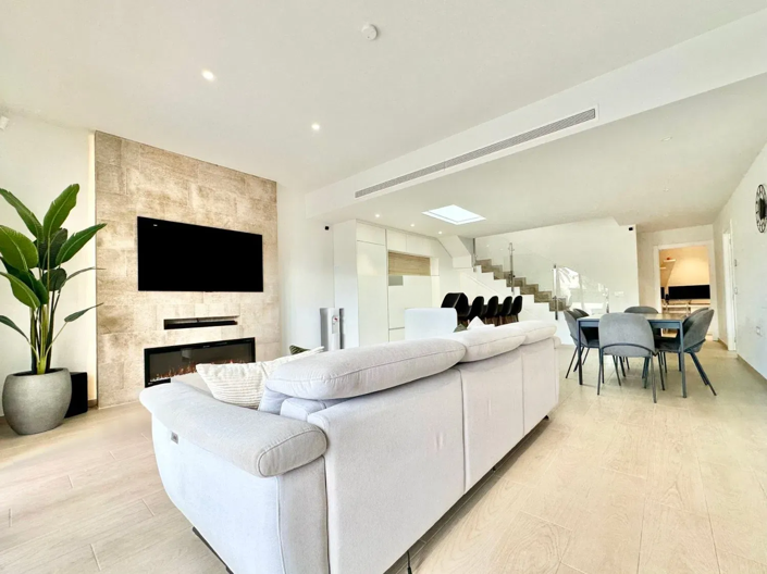 Image No.12-4 Bed Apartment for sale