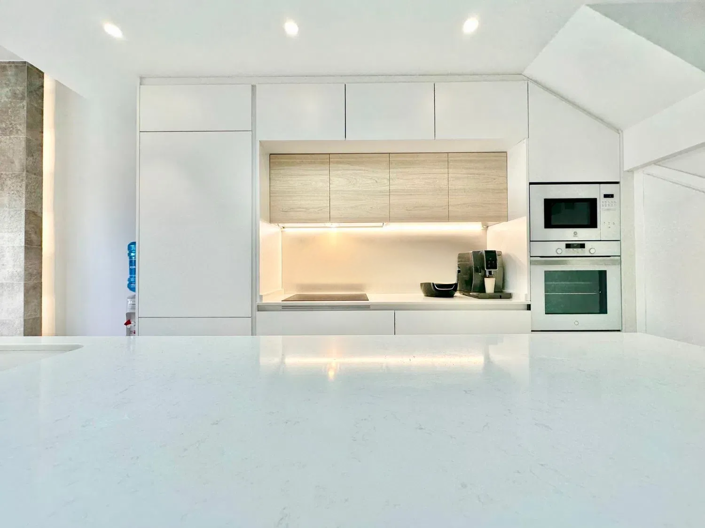 Image No.24-4 Bed Apartment for sale