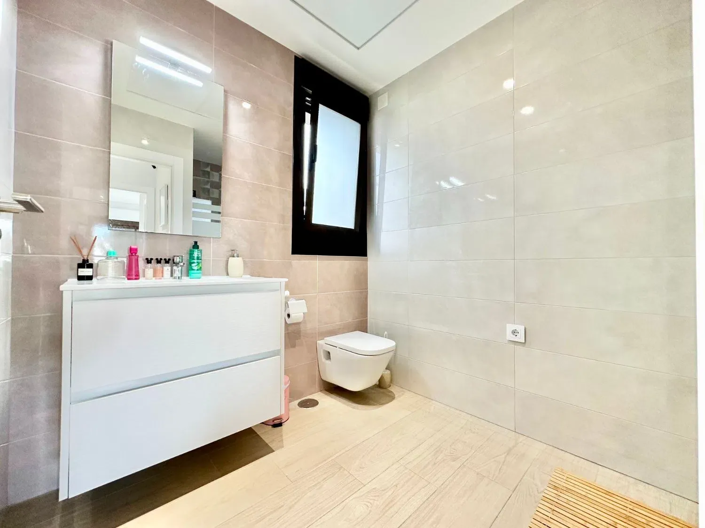 Image No.47-4 Bed Apartment for sale