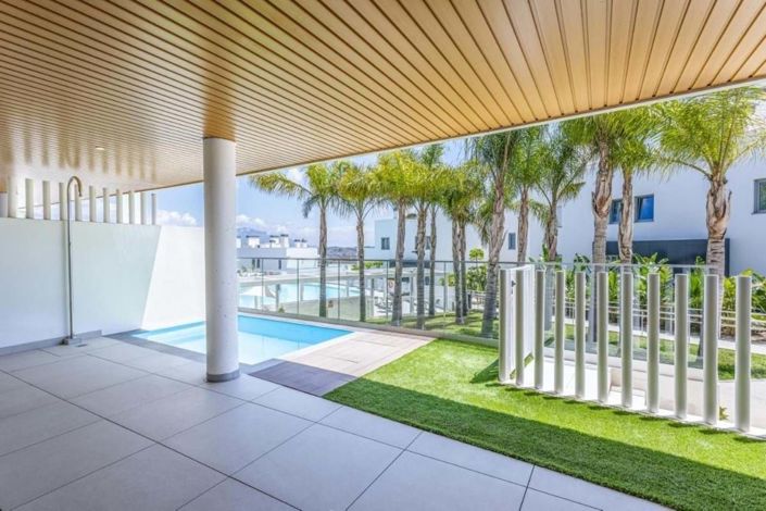 Image No.12-2 Bed Apartment for sale