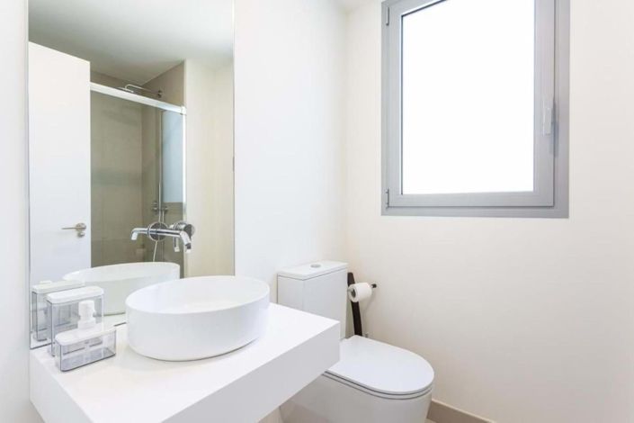 Image No.20-2 Bed Apartment for sale