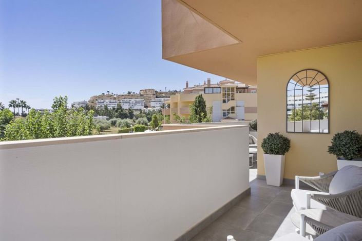 Image No.16-2 Bed Apartment for sale