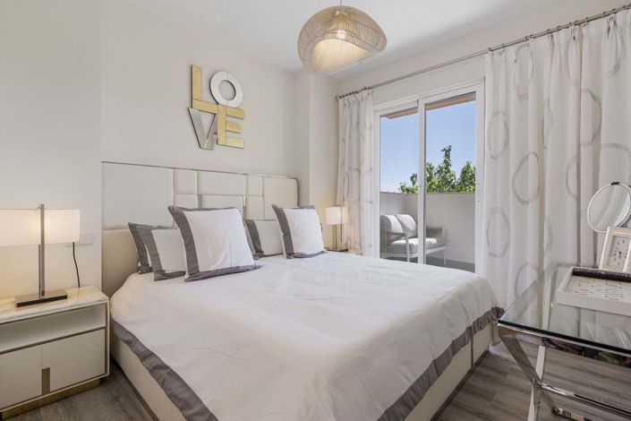 Image No.22-2 Bed Apartment for sale