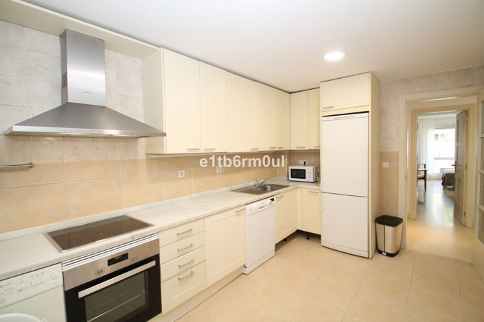 Image No.20-2 Bed Apartment for sale