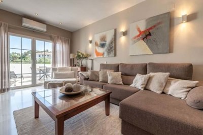 1447-639221-78d1f4f8b6655591b02d22fabb36a692d