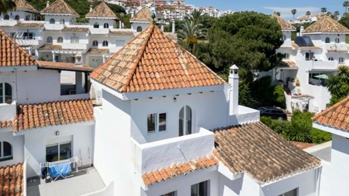 Image No.45-4 Bed Townhouse for sale