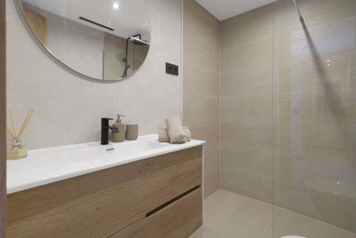 Image No.27-2 Bed Penthouse for sale