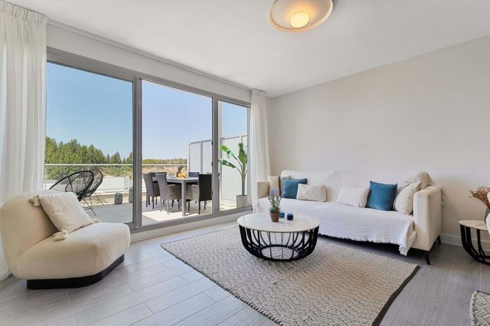 Image No.8-3 Bed Apartment for sale