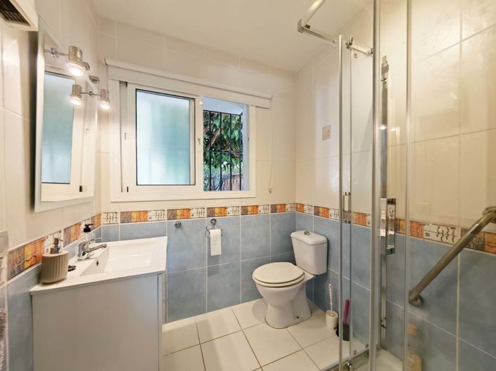 Image No.13-5 Bed Townhouse for sale