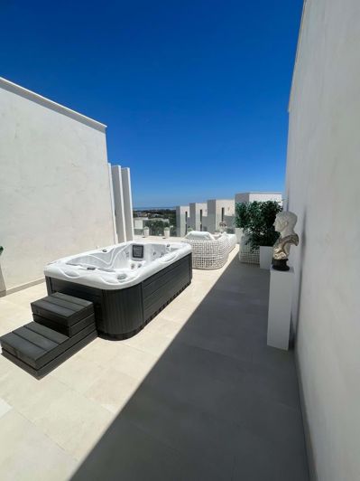 Image No.64-3 Bed Townhouse for sale