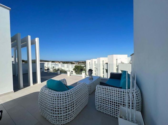 Image No.66-3 Bed Townhouse for sale