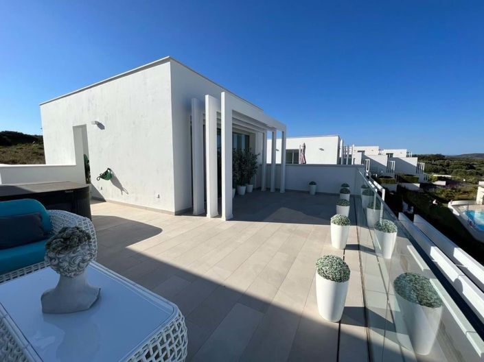 Image No.67-3 Bed Townhouse for sale