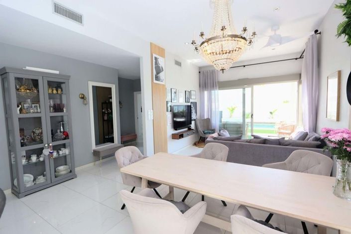 Image No.5-Maison de ville de 5 chambres à vendre à Villamartin