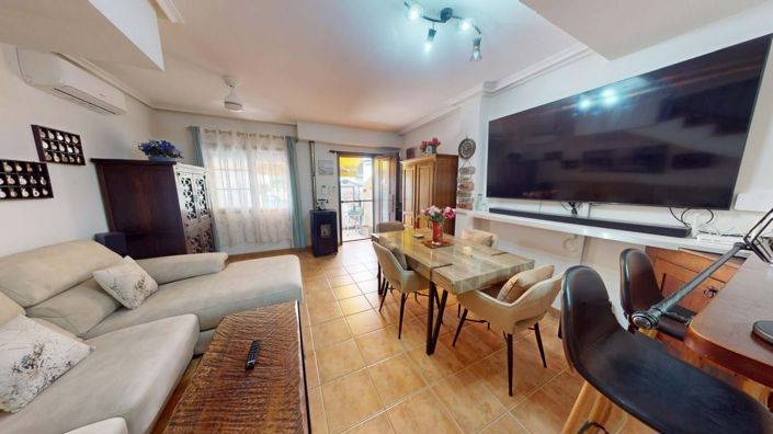 Image No.12-2 Bed Townhouse for sale