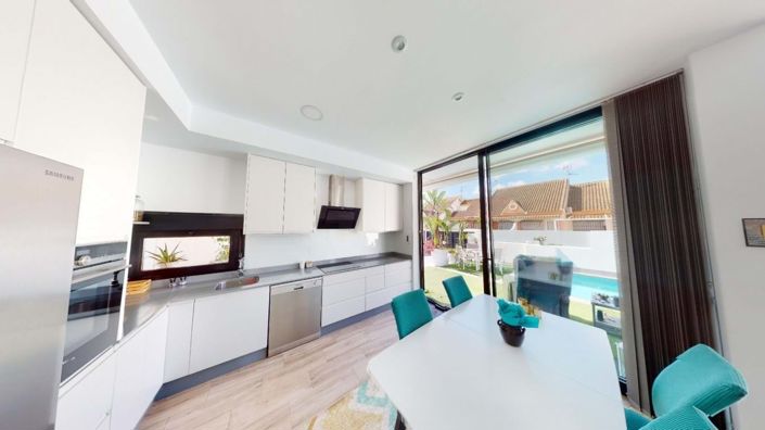 Image No.13-3 Bed Villa for sale