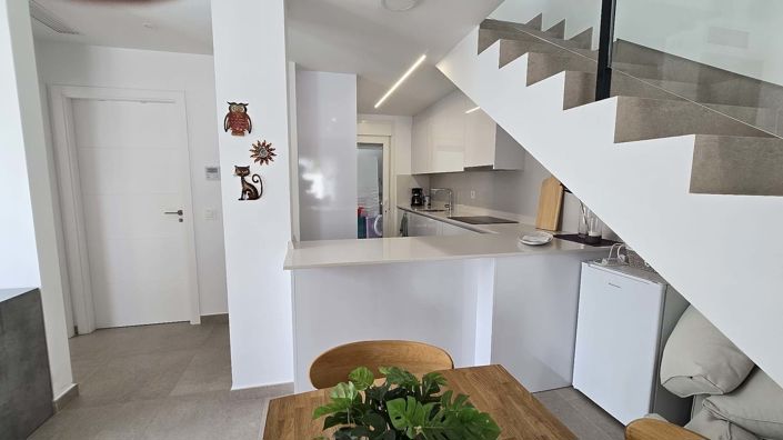 Image No.24-3 Bed Villa for sale