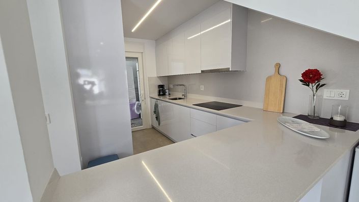 Image No.32-3 Bed Villa for sale