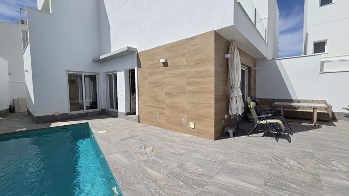 Image No.33-3 Bed Villa for sale