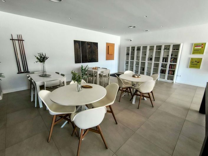 Image No.29-2 Bed Apartment for sale