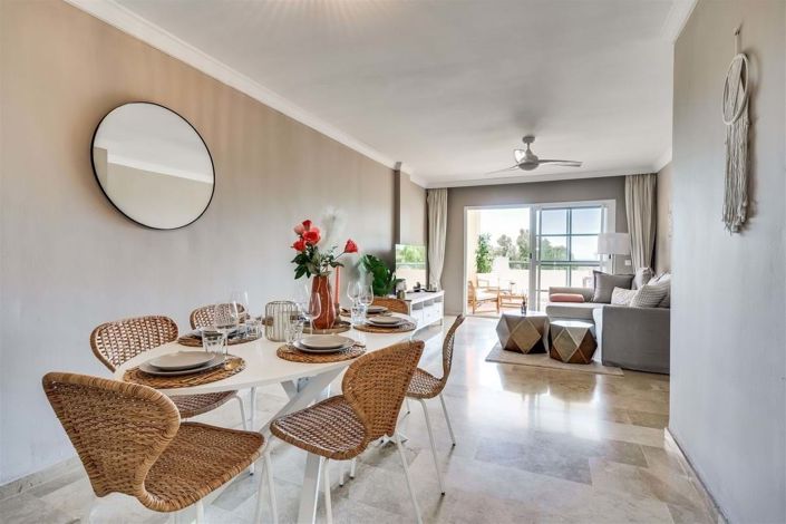 Image No.3-Appartement de 2 chambres à vendre à Estepona